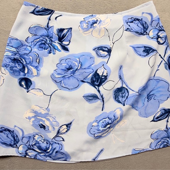 M Collection Dresses & Skirts - M Collection Vintage Blue Floral Rose Mini Skirt Size 9/10 A-Line High Waist
